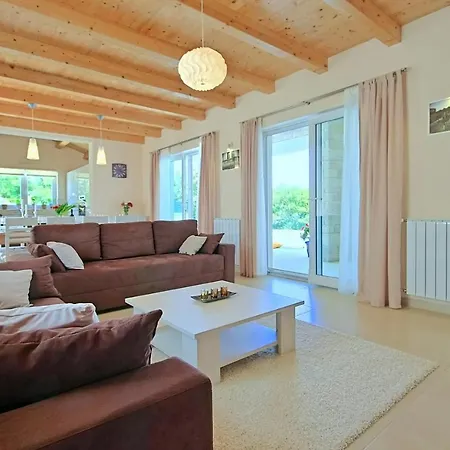 Villa Patricia Sosici